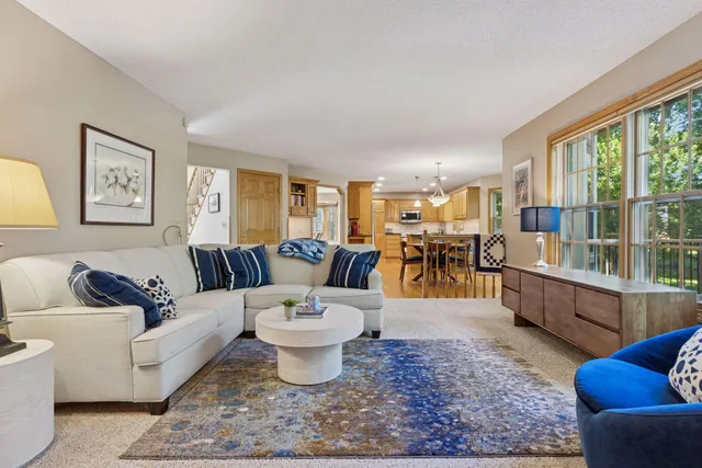 $830,000 | 941 Pineridge Court, Mahtomedi, MN 55115