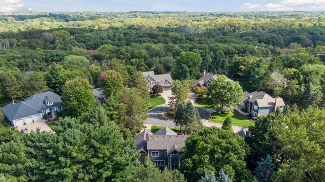 $830,000 | 941 Pineridge Court, Mahtomedi, MN 55115