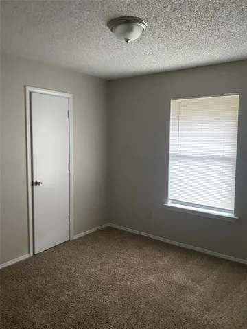 $2,095 | 104 Mesa Moor Drive, Glenn Heights, TX 75154