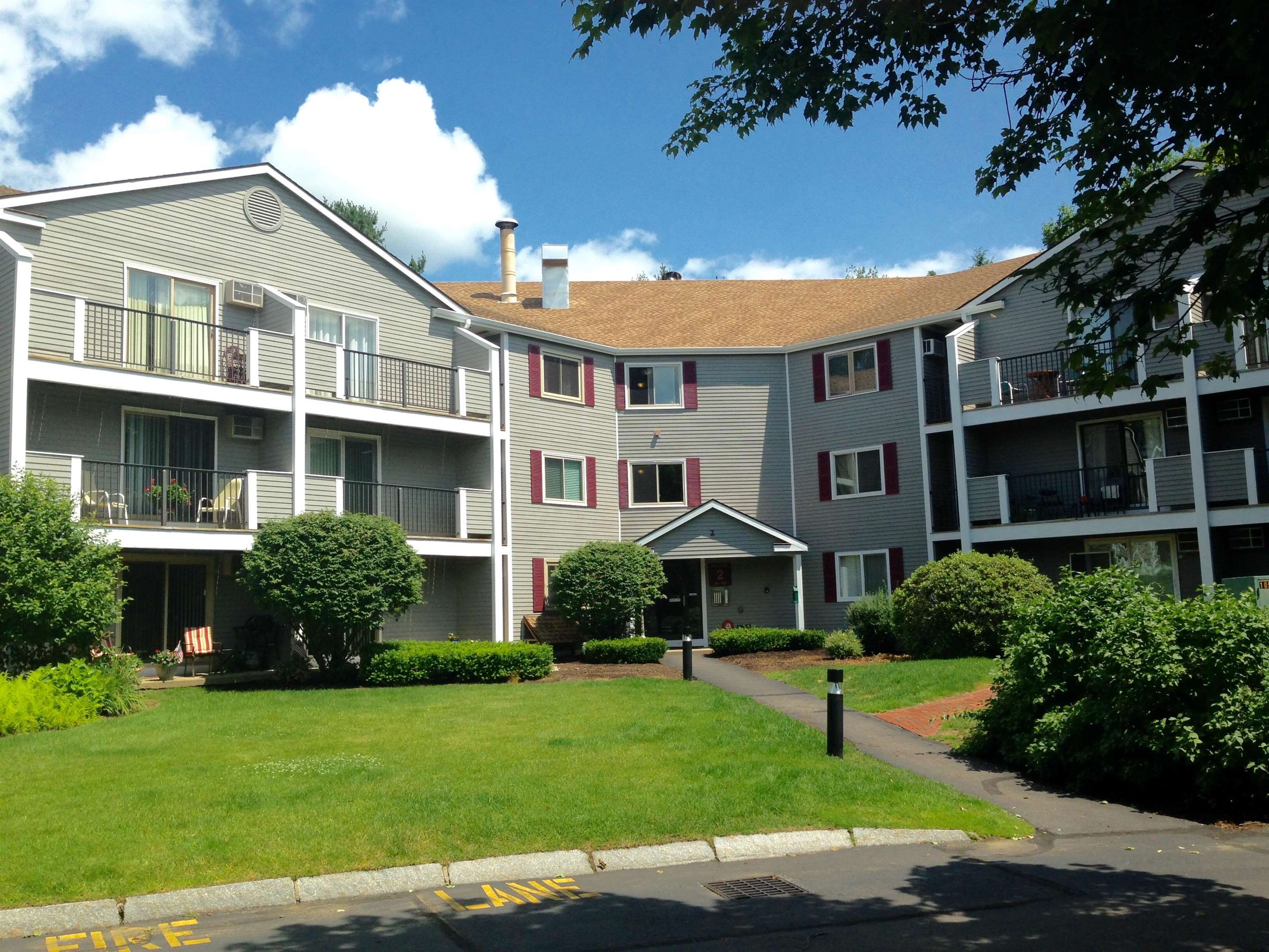 120 Fisherville Road, Unit 31 Concord, NH 03303 - Photo 4 of 23 Gallery Image 4
