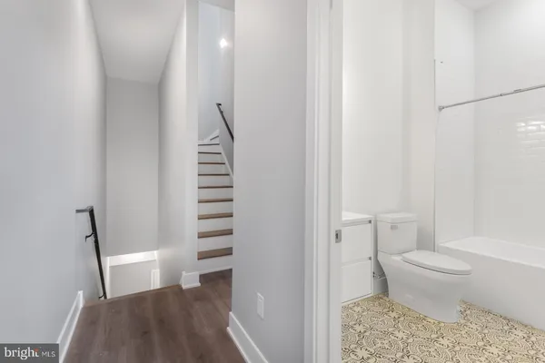 $1,795 | 2119 North Front Street, Unit 302, Philadelphia, PA 19122