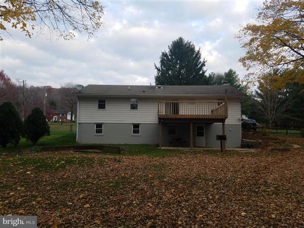 8232 Hollow Road Middletown, MD 21769 - Photo 4 of 5