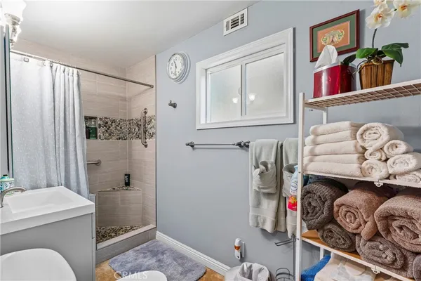 $454,000 | 31466 Onacrest Drive, Running Springs, CA 92382