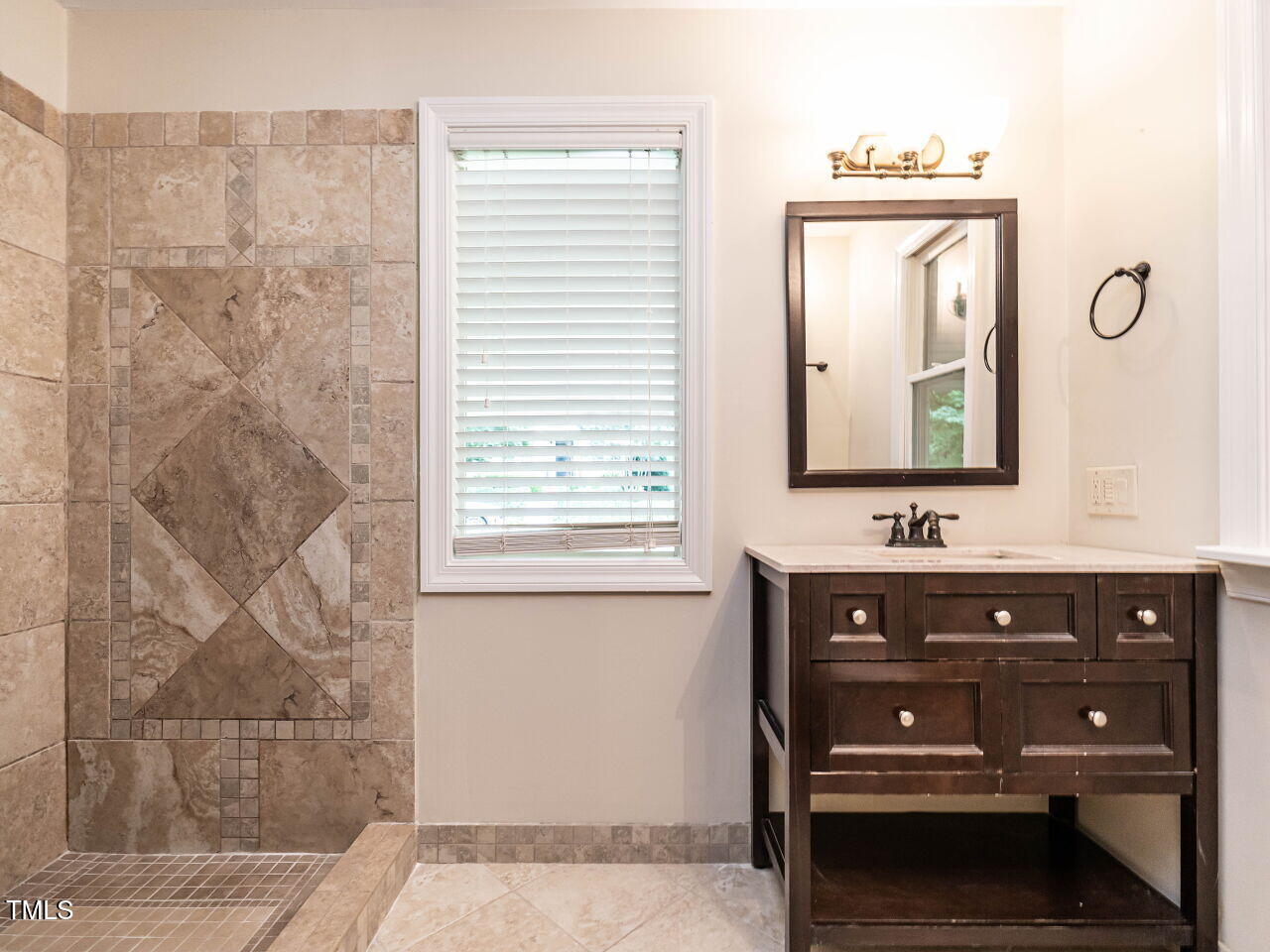 412 Morrison Avenue Raleigh, NC 27608 - Photo 15 of 26 019-1280x960-primary-bath