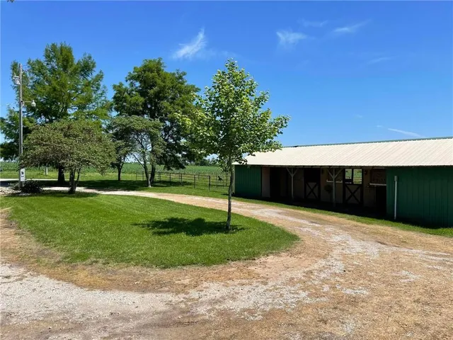 $749,900 | 6239 Northwest County Road 4002, Butler, MO 64730