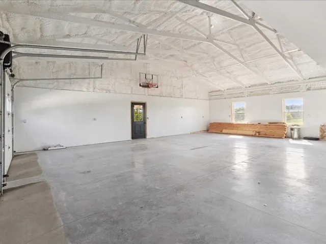 $749,900 | 6239 Northwest County Road 4002, Butler, MO 64730