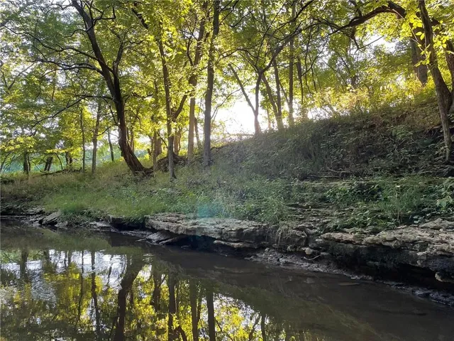 $749,900 | 6239 Northwest County Road 4002, Butler, MO 64730