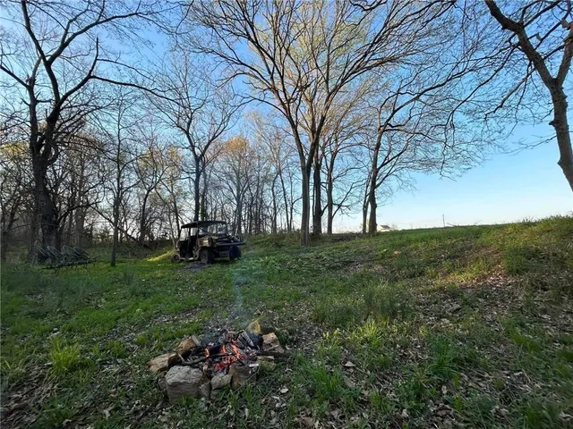 $749,900 | 6239 Northwest County Road 4002, Butler, MO 64730