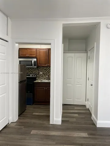 $1,495 | 119 Menores Avenue, Unit 4, Coral Gables, FL 33134