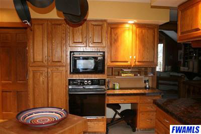 2303 East Cedar Canyons Road Fort Wayne, IN 46845 - Photo 8 of 22 Gallery Image 8