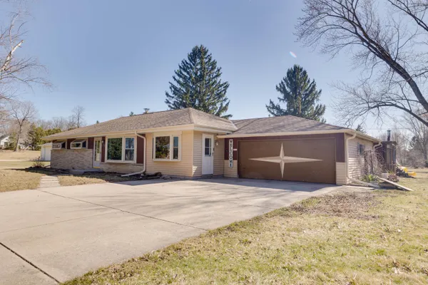 $360,000 | 3513 West Acre Avenue, Franklin, WI 53132