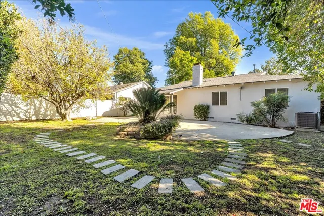 $859,000 | 6649 Whitman Avenue, Lake Balboa, CA 91406