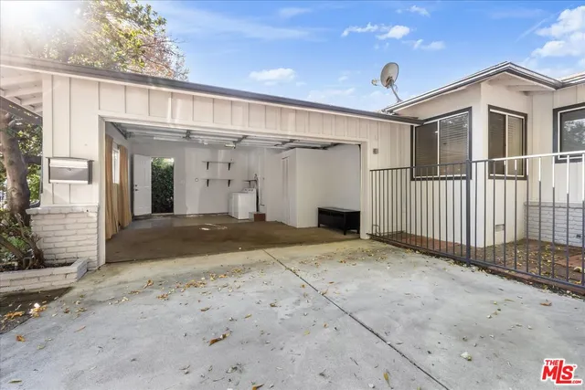 $859,000 | 6649 Whitman Avenue, Lake Balboa, CA 91406