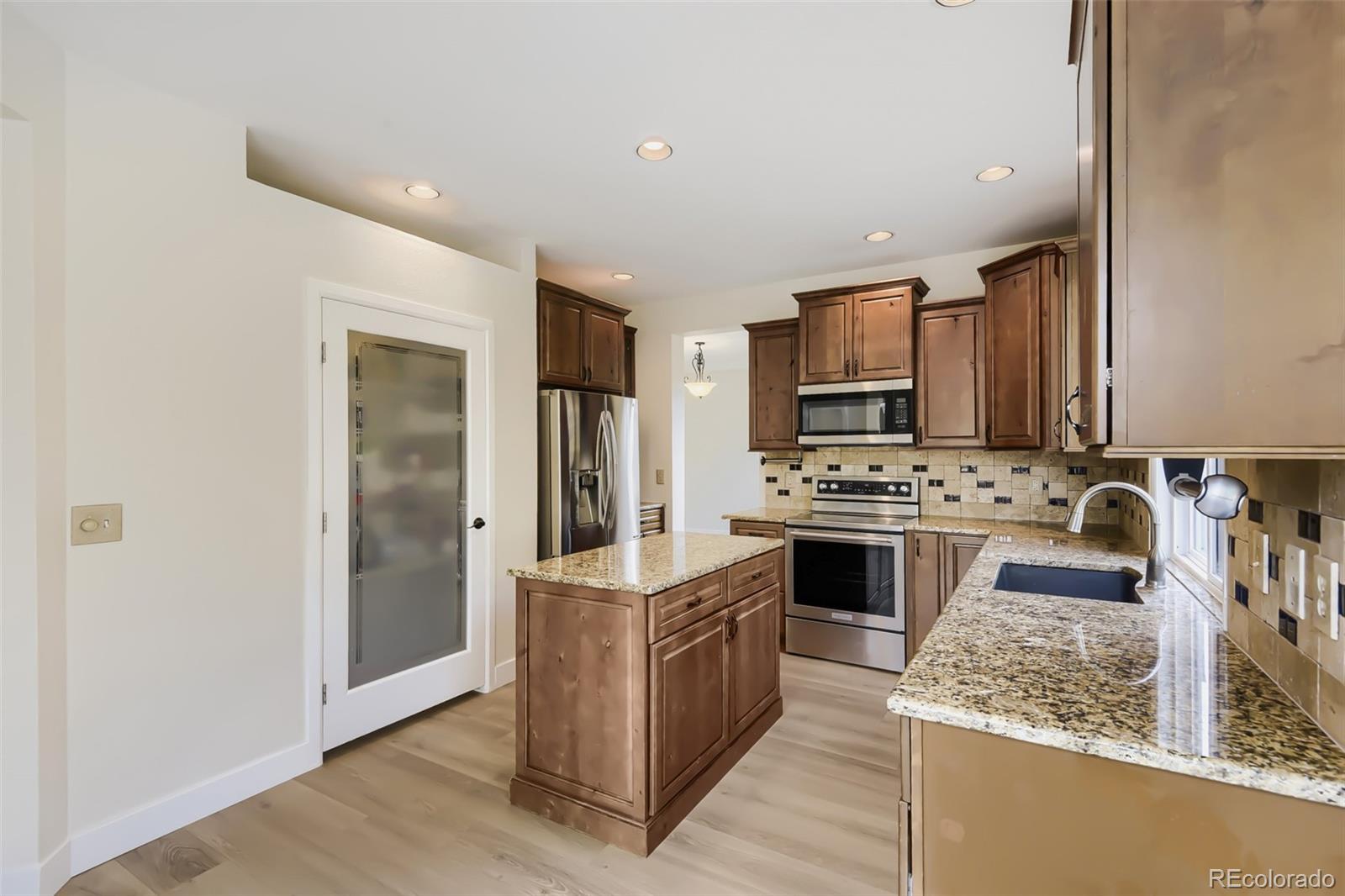 7005 Newhall Drive Highlands Ranch, CO 80130 - Photo 10 of 41