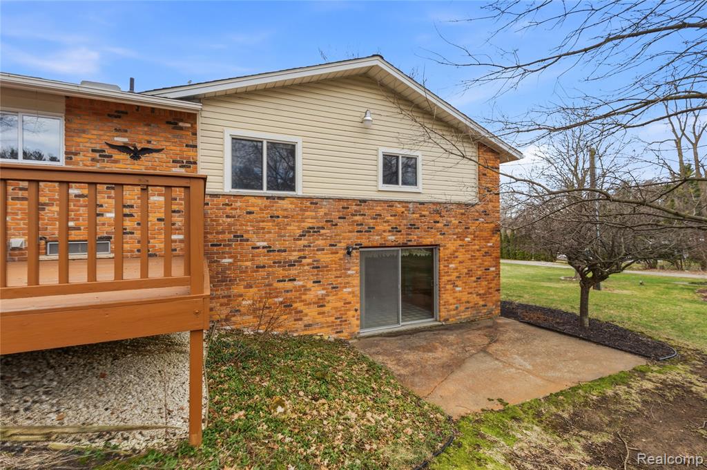116 Whims Lane Rochester, MI 48306 - Photo 28 of 35 Gallery Image 28