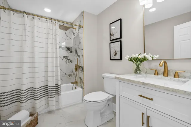 $585,000 | 378 East Elm Street, Conshohocken, PA 19428