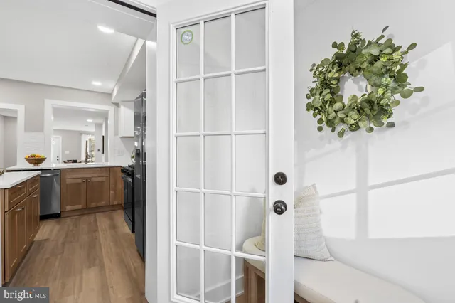 $585,000 | 378 East Elm Street, Conshohocken, PA 19428