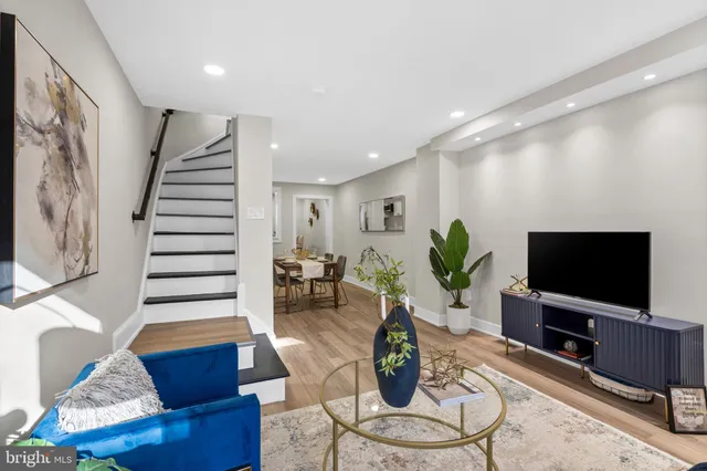 $585,000 | 378 East Elm Street, Conshohocken, PA 19428