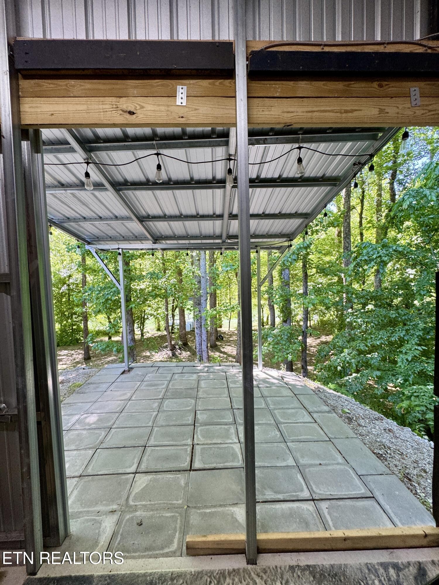 983 River Hill Road Sparta, TN 38583 - Photo 26 of 47 a view of a backyard of the house