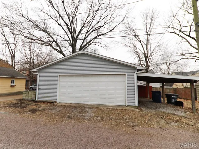 $215,000 | 1411 North Church Street, Belleville, IL 62221