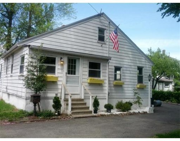 294 Billings Road Quincy, MA 02170 - Photo 2 of 9 Gallery Image 2