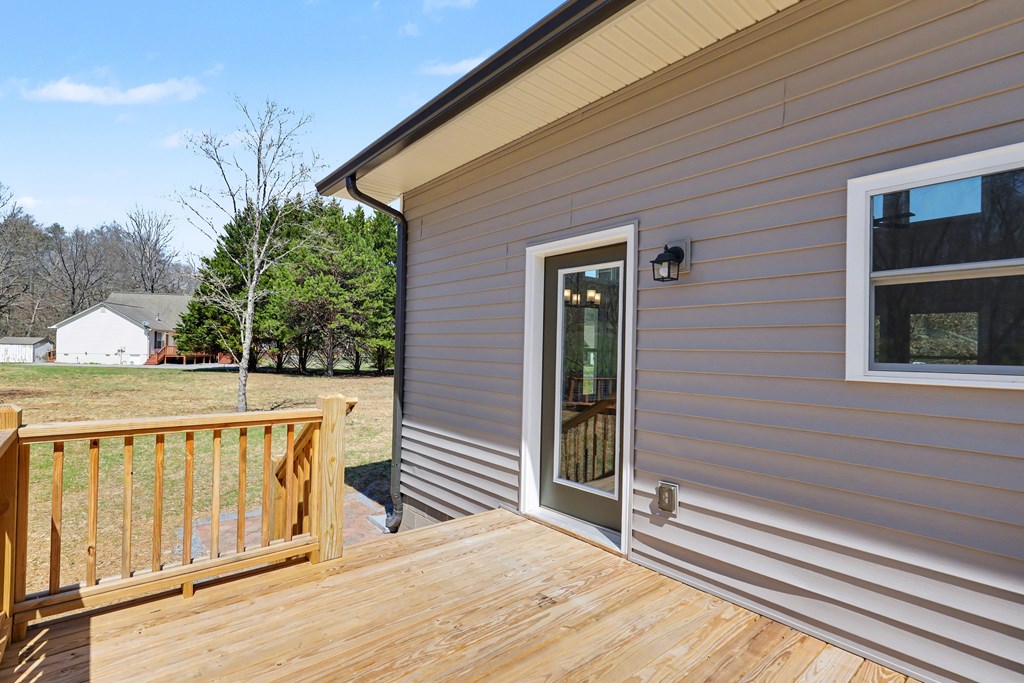 195 Rivers Edge Drive Hayesville, NC 28904 - Photo 17 of 47