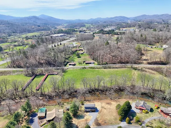 $459,000 | 195 Rivers Edge Drive, Hayesville, NC 28904