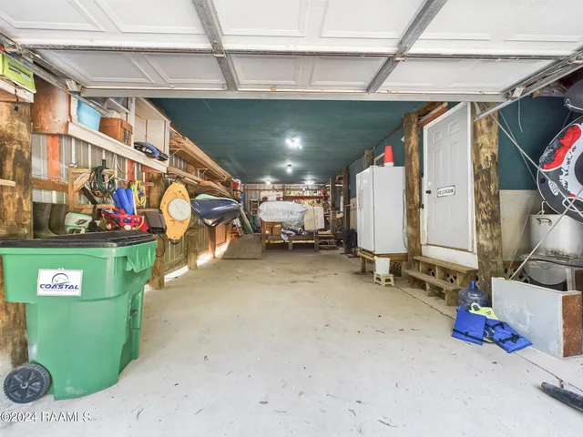 $995,000 | 68335 Taulla Drive, Covington, LA 70433