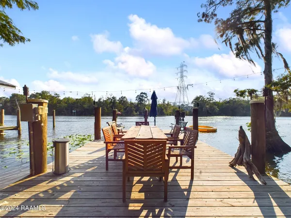 $995,000 | 68335 Taulla Drive, Covington, LA 70433