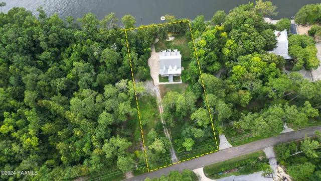 $995,000 | 68335 Taulla Drive, Covington, LA 70433