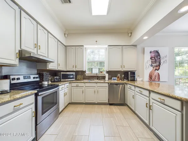 $995,000 | 68335 Taulla Drive, Covington, LA 70433