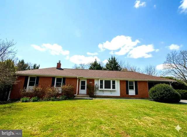 $3,400 | 4037 Olney Laytonsville Road, Olney, MD 20832
