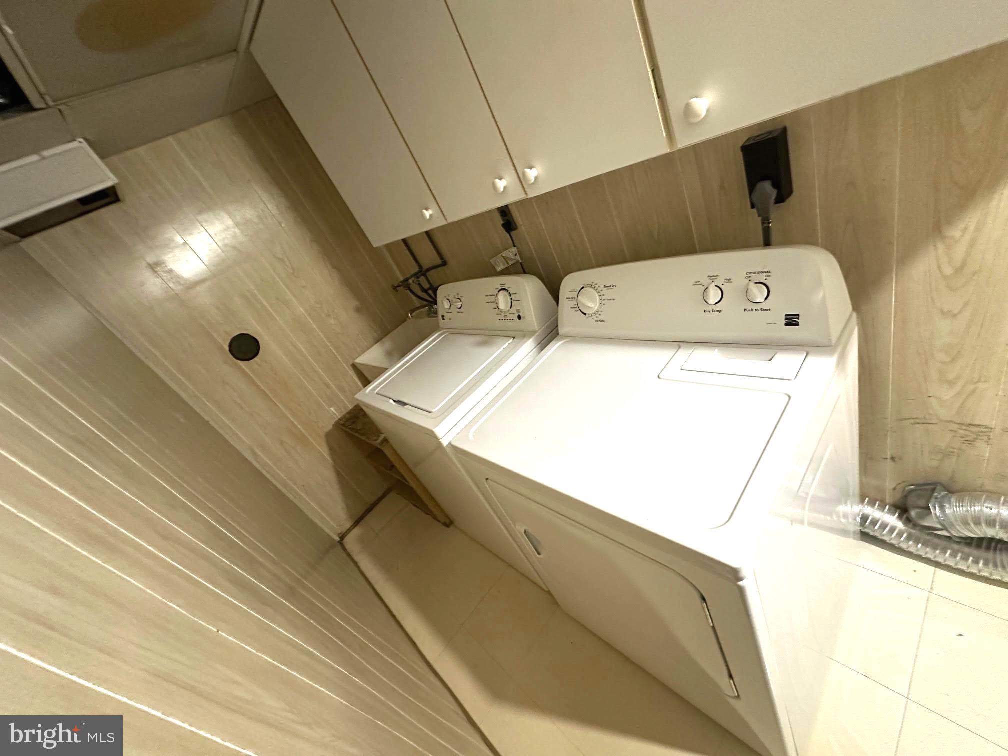 4037 Olney Laytonsville Road Olney, MD 20832 - Photo 37 of 42 a utility room with dryer and washer