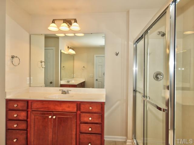 2513 Laurel Cherry Street Raleigh, NC 27612 - Photo 13 of 21 Gallery Image 13
