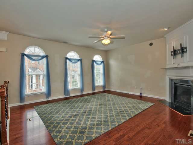 2513 Laurel Cherry Street Raleigh, NC 27612 - Photo 5 of 21 Gallery Image 5