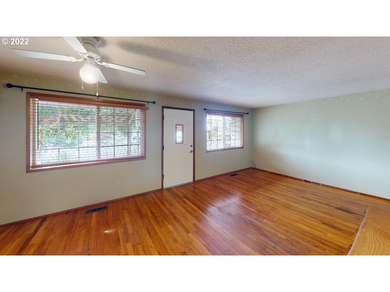 1610 Sallal Road Woodburn, OR 97071 - Photo 4 of 29 Gallery Image 4
