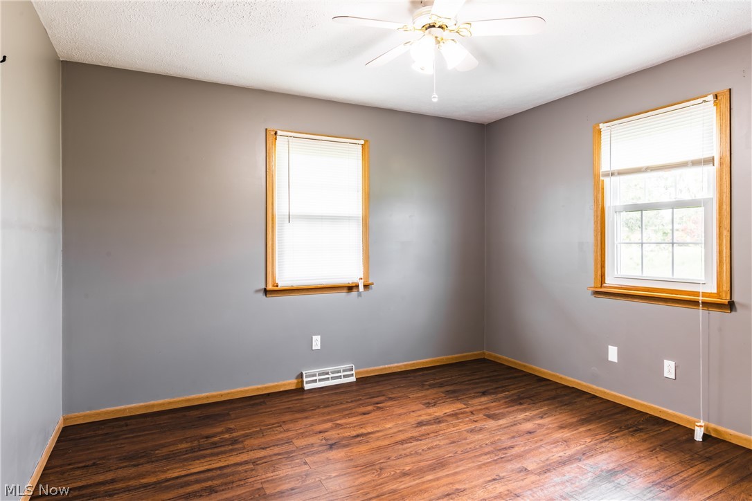 48040 Adams Road Racine, OH 45771 - Photo 11 of 26