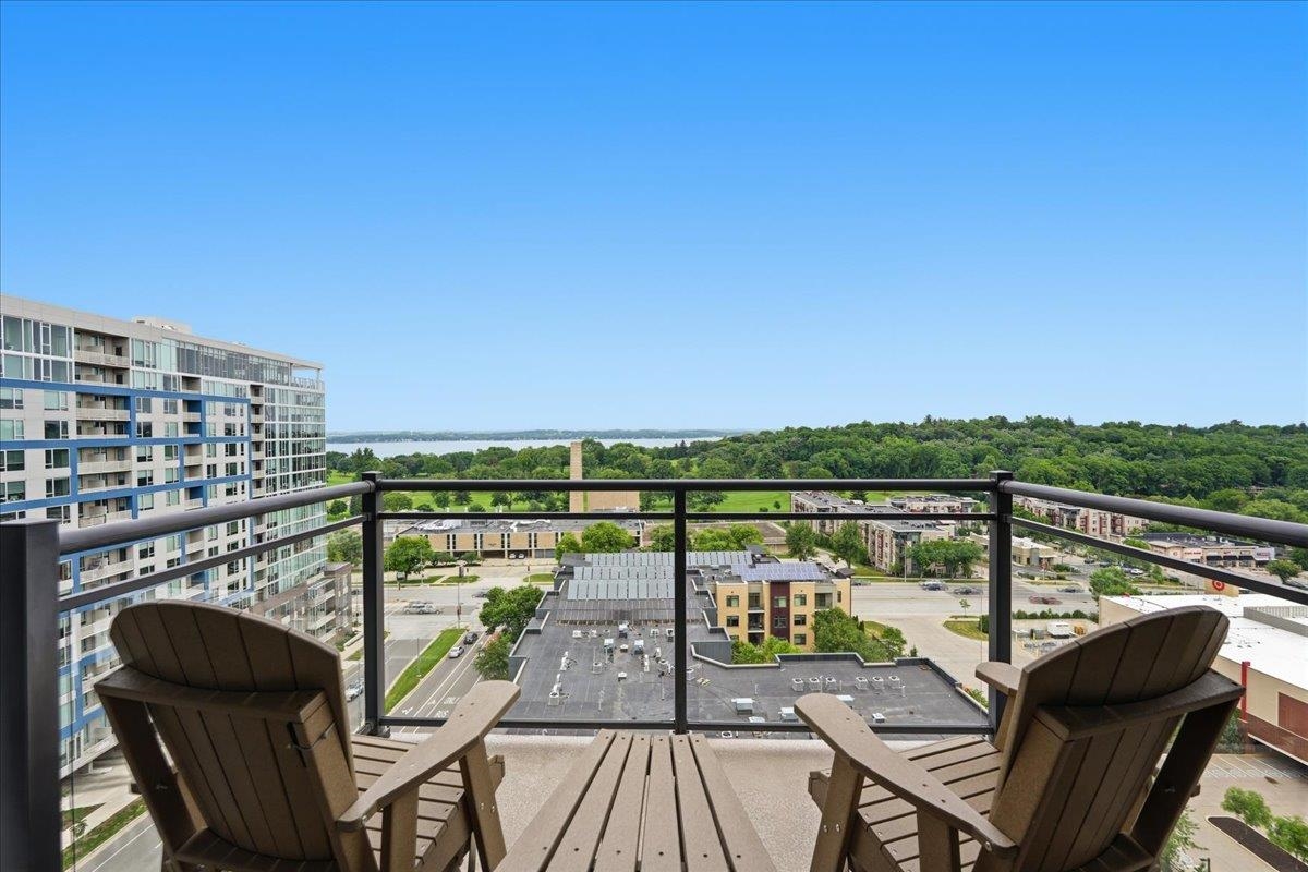 625 North Segoe Road, Unit 1100 Madison, WI 53705 - Photo 45 of 60