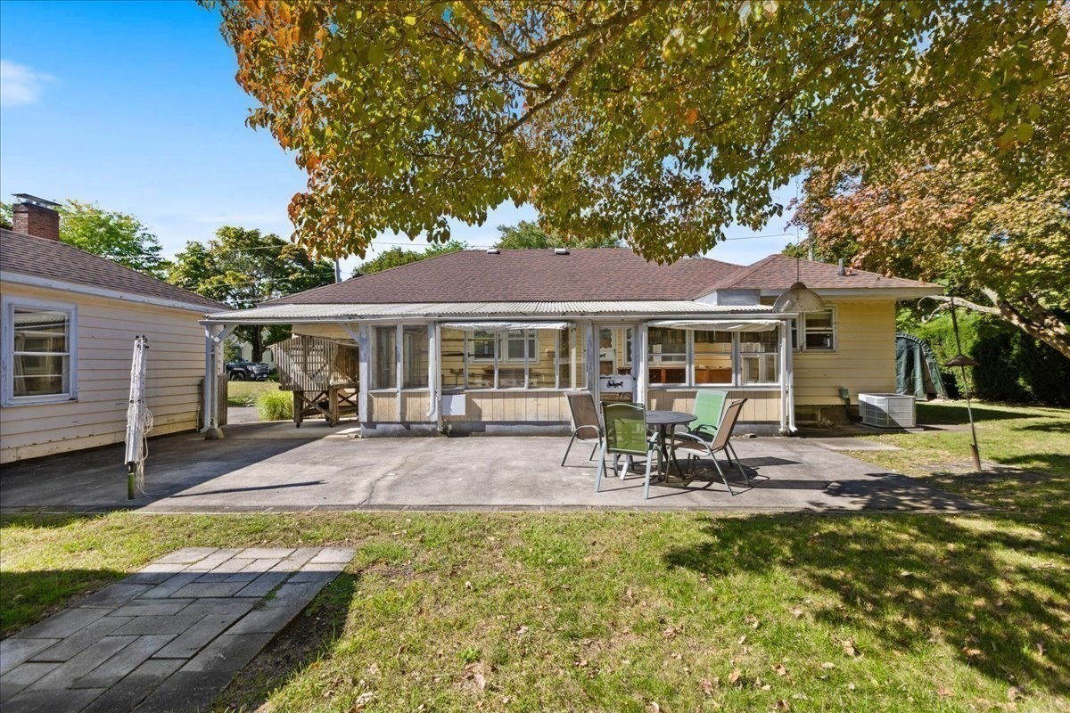 4 Oakhurst Road Beverly, MA 01915 - Photo 33 of 38 Gallery Image 33