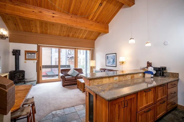 $583,000 | 2000 North Village Drive, Unit 316, Truckee, CA 96161