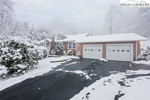 $850,000 | 211 Possum Hollow Road, Blowing Rock, NC 28605