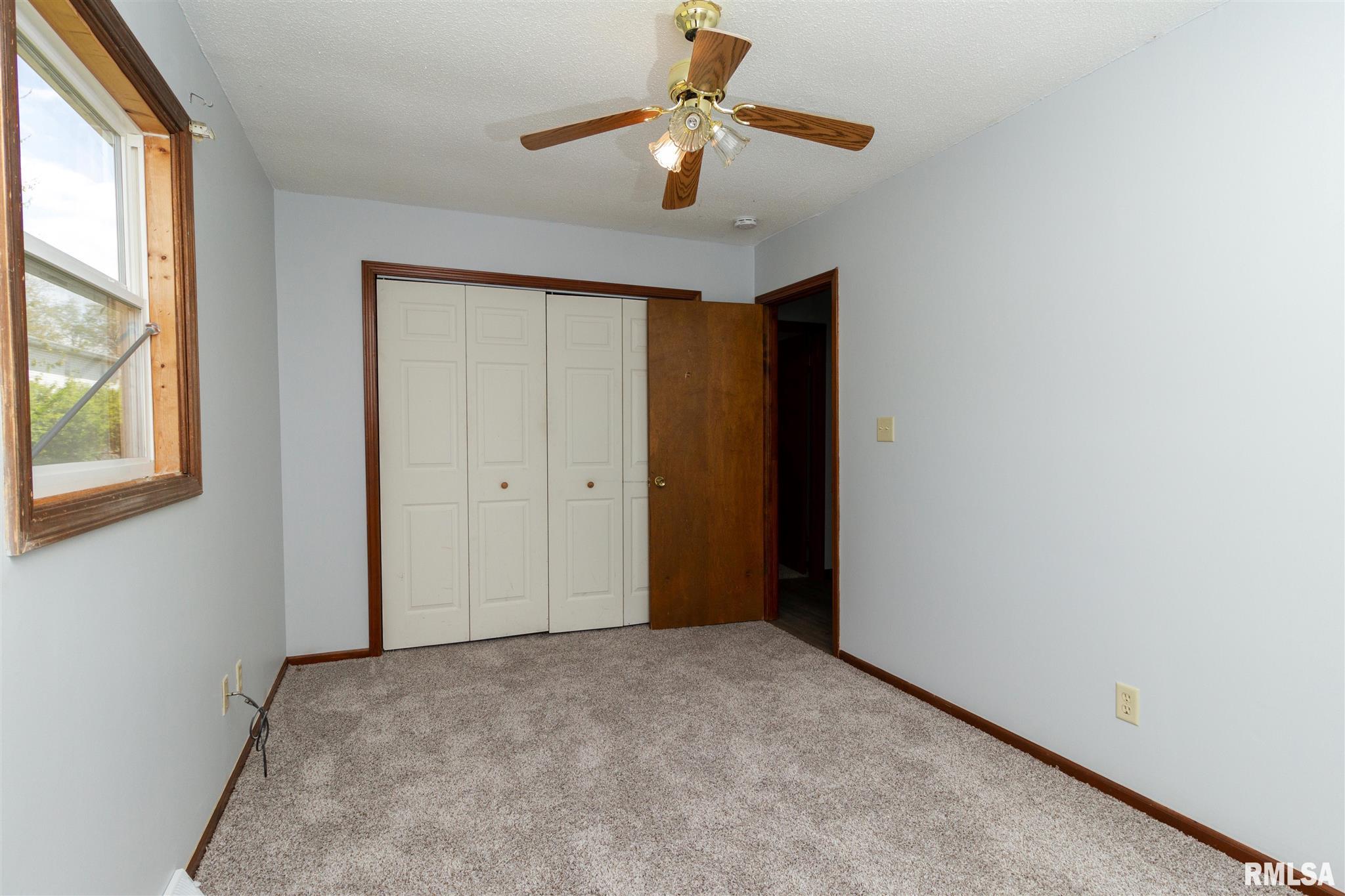1009-1011 Hoechester Road Springfield, IL 62712 - Photo 3 of 14 Gallery Image 3
