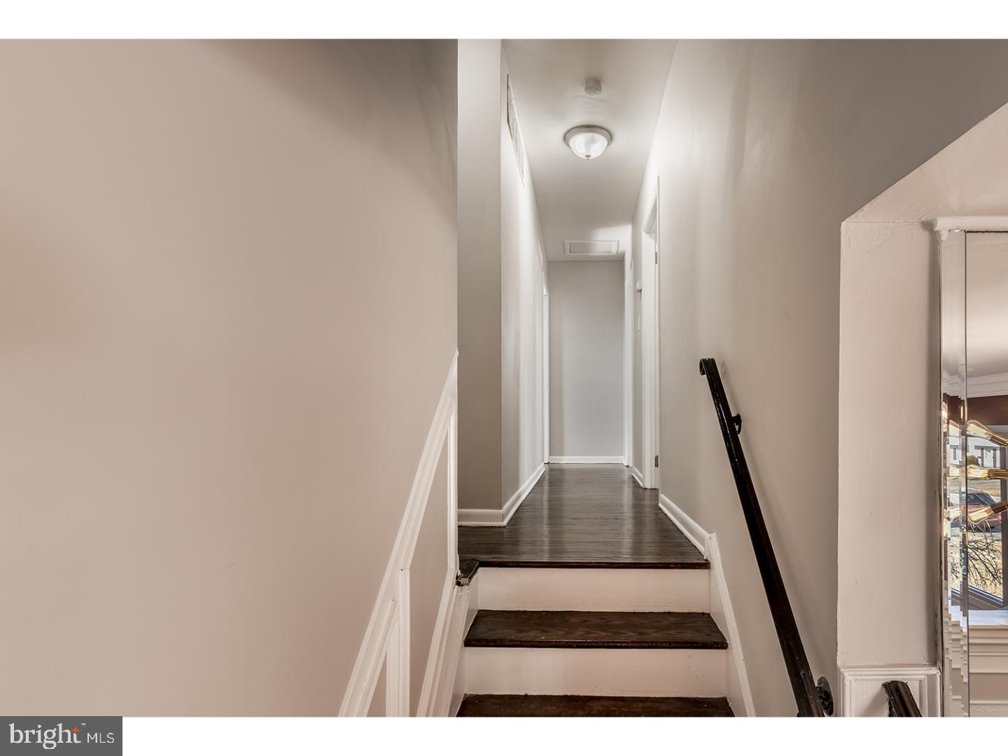 402 Cardinal Road Edgewater Park, NJ 08010 - Photo 17 of 24 Hallway