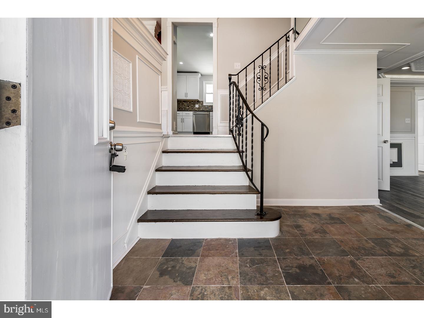 402 Cardinal Road Edgewater Park, NJ 08010 - Photo 18 of 24 Hallway