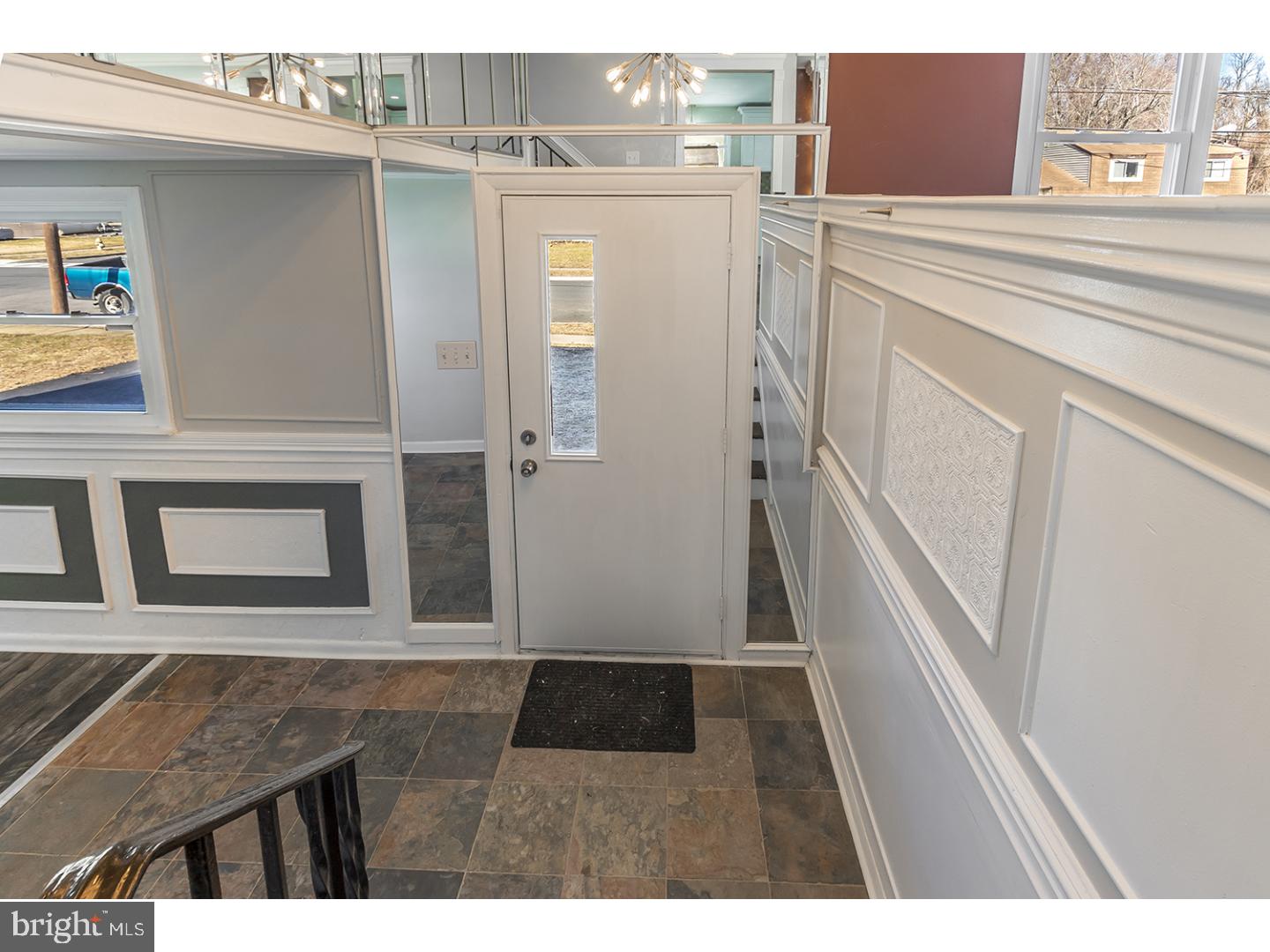 402 Cardinal Road Edgewater Park, NJ 08010 - Photo 8 of 24 Foyer