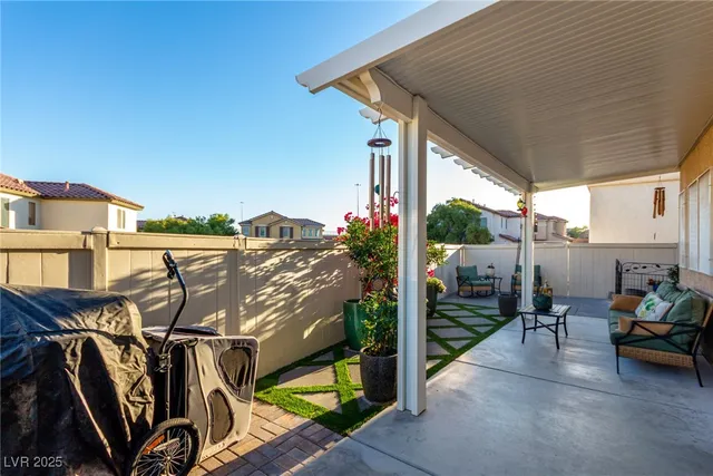 $385,000 | 9104 Spoonbill Ridge Place, Las Vegas, NV 89143