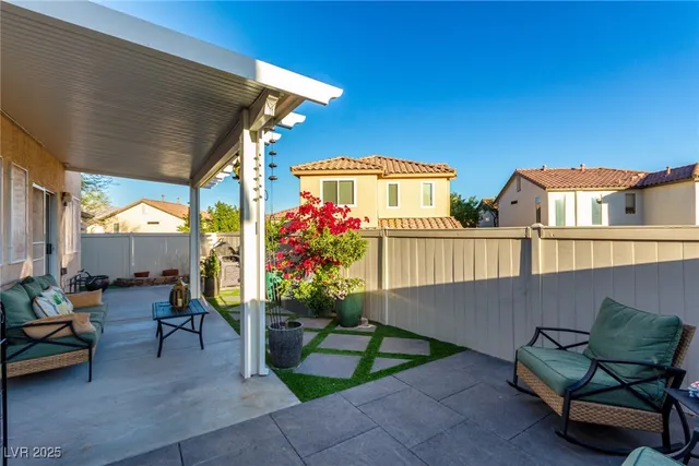 $385,000 | 9104 Spoonbill Ridge Place, Las Vegas, NV 89143