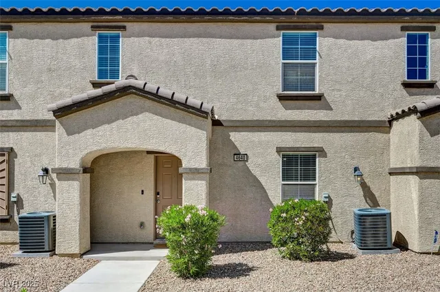 $267,500 | 4640 Dover Straight Street, Las Vegas, NV 89115