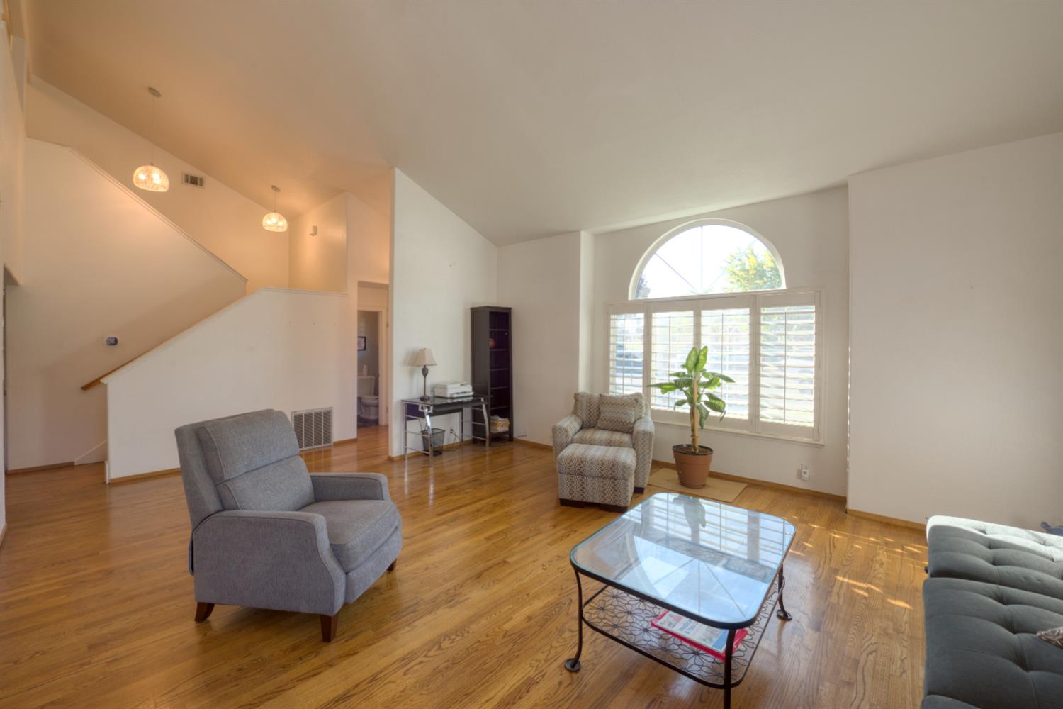 548 Hansen Court Patterson, CA 95363 - Photo 5 of 38 a living room with furniture and a large window