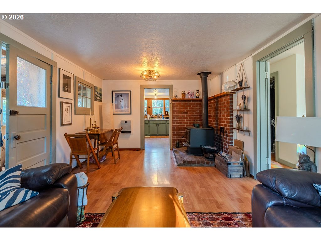 58801 Southeast Cabin Lane Sandy, OR 97055 - Photo 11 of 34